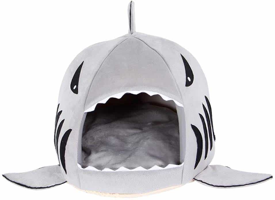 Lit en forme de requin pour chat ou petit chien